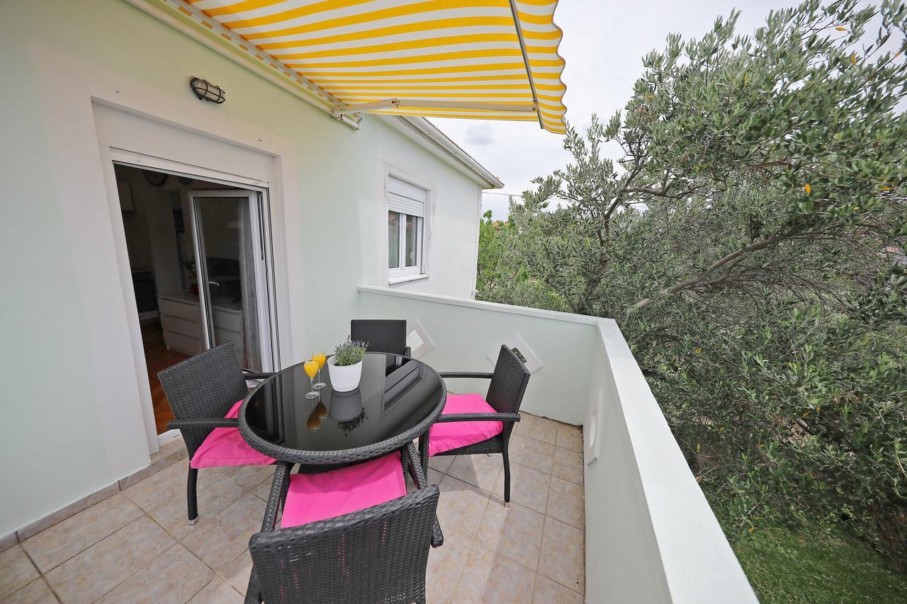 Apartments Mia Bibinje Exterior photo